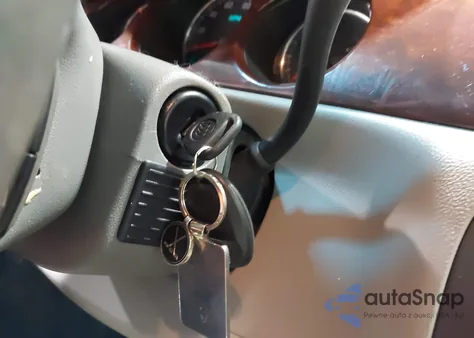 2007 Buick Lucerne Cxl из США, поврежденный, VIN 1G4HD57237U195991